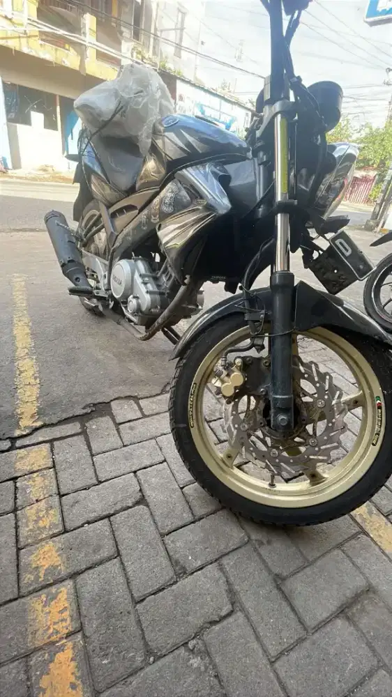 Byson 2012 injek kumplit