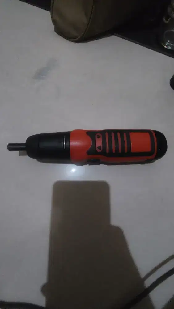 Scredriver black dacker