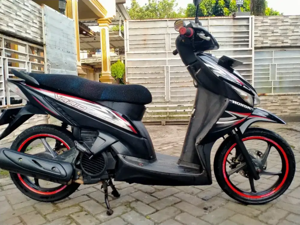 Honda Vario pajak hidup lengkap sehat keterangan detail dibawah