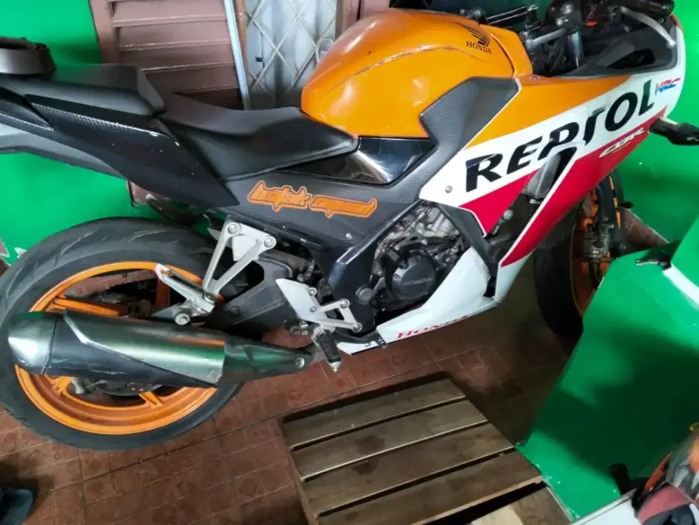 Honda CBR 150 2015