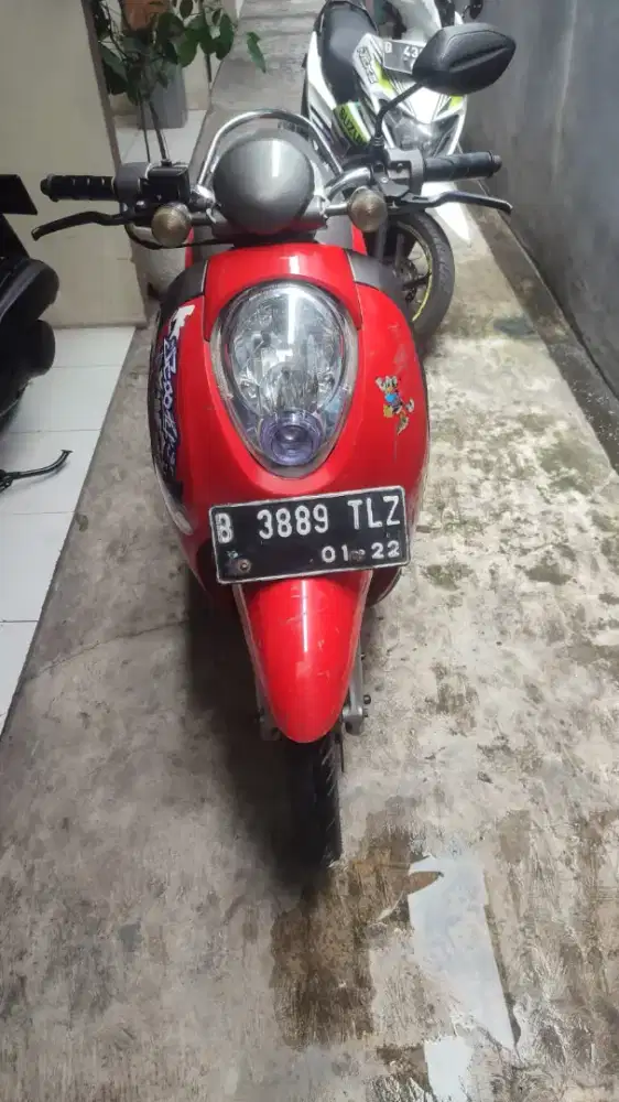 Scoopy tahun 2012