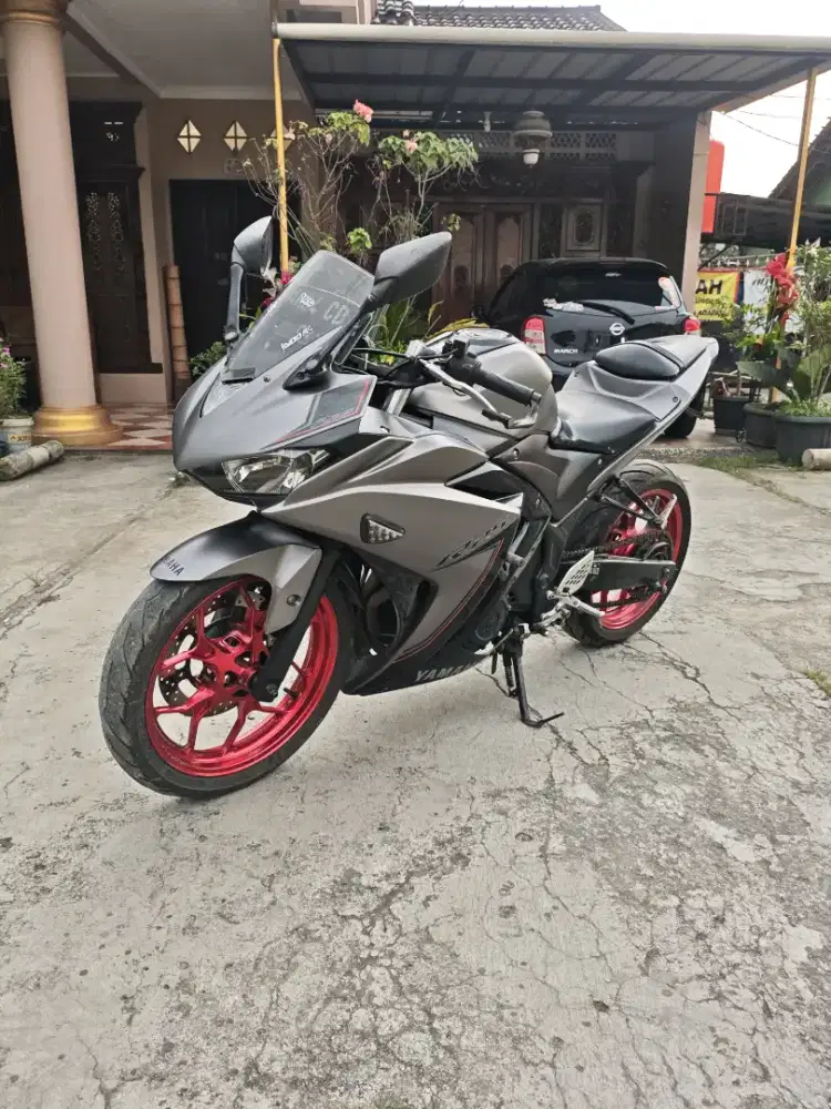 1UNIT YAMAHA R25 2016