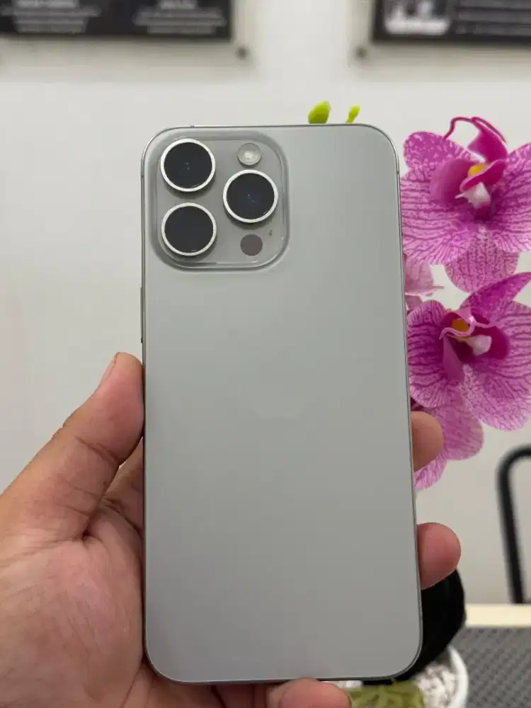Jual iphone 15 promax ibox pakai pribadi