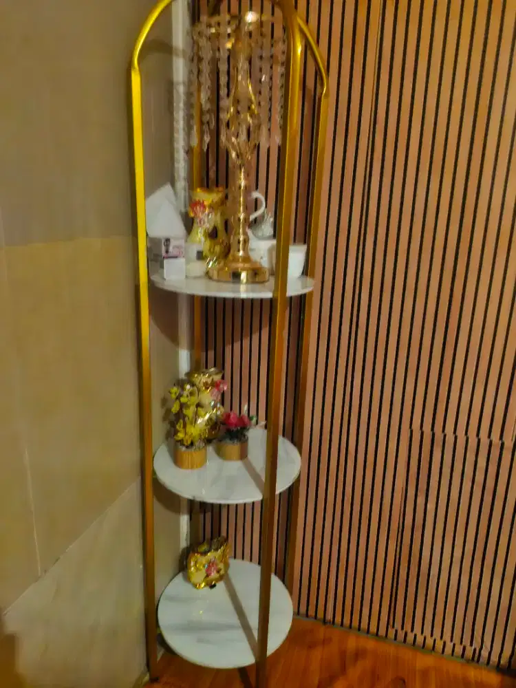 RAK SANGKAR BUNGA