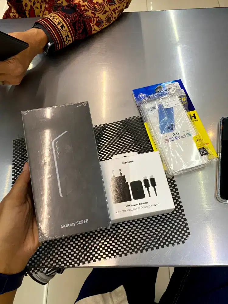 SAMSUNG S25 FE 512 NEW CASHBACK 1.9JT CICILAN0% FREE BONUS NEW SEGEL