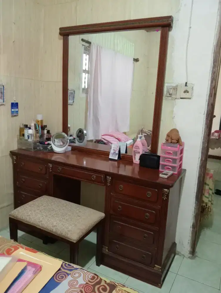 Meja rias Jati.laci tempat perhiasan