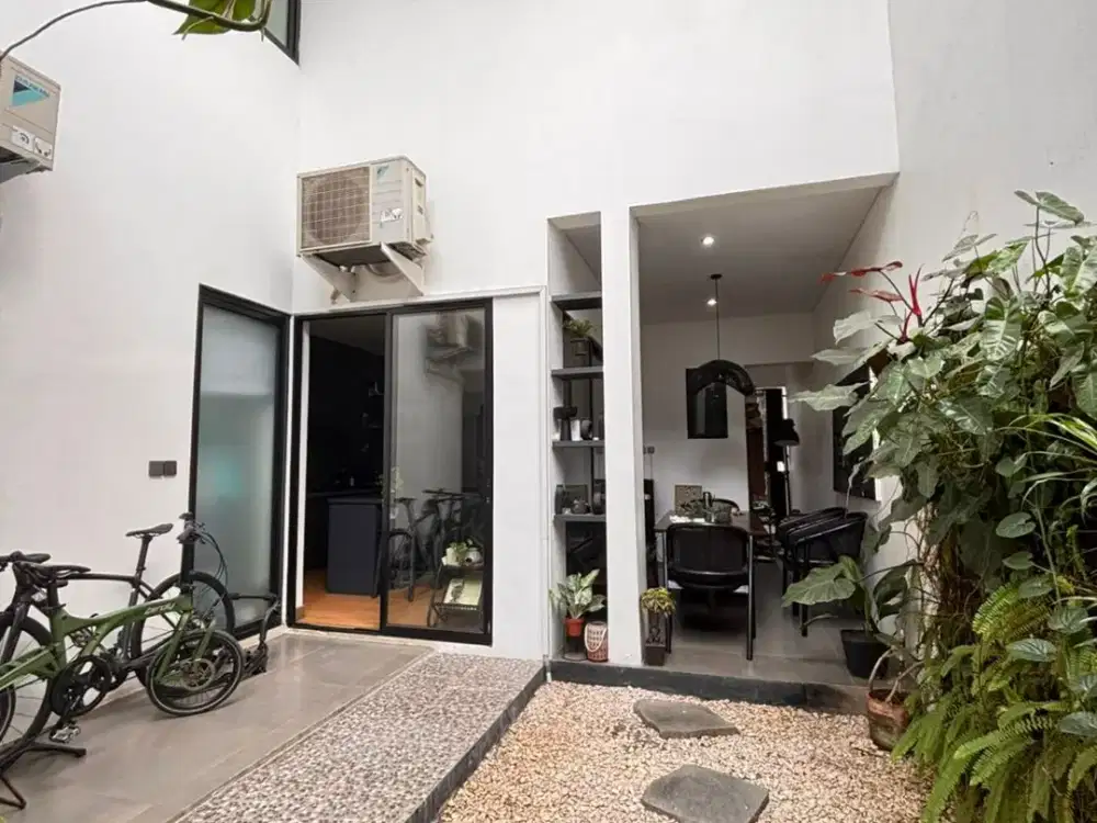 DIJUAL RUMAH MODERN SIAP HUNI – JAGAKARSA, JAKARTA SELATAN