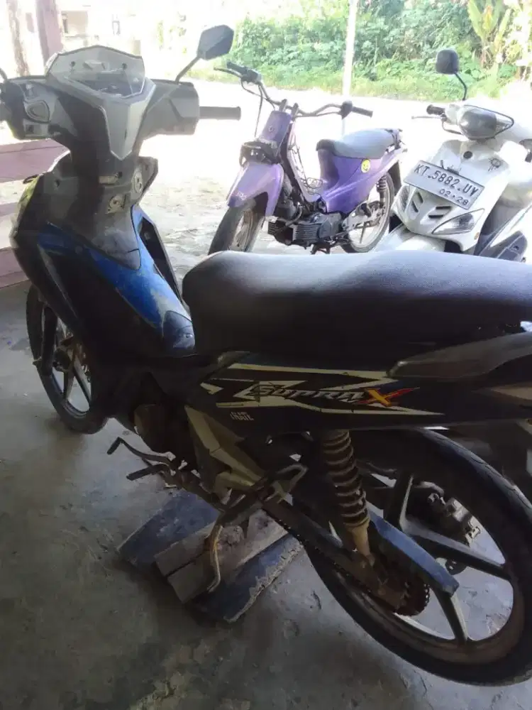 Dicari pekerja buat di gudang sparepart motor