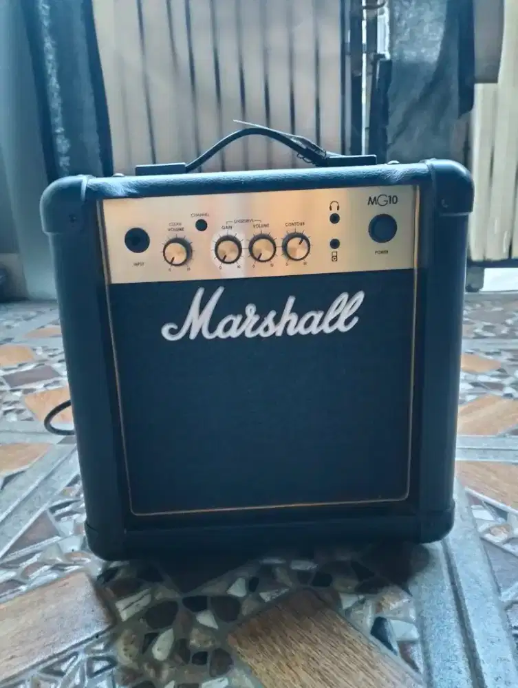 Amplifier gitar