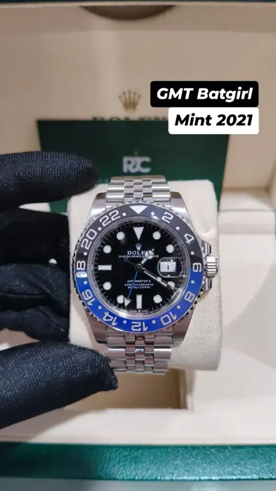 Jam tangan Rolex GMT Master II Batgirl 126710BLNR