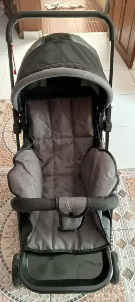Stroller baru bisa dilipat