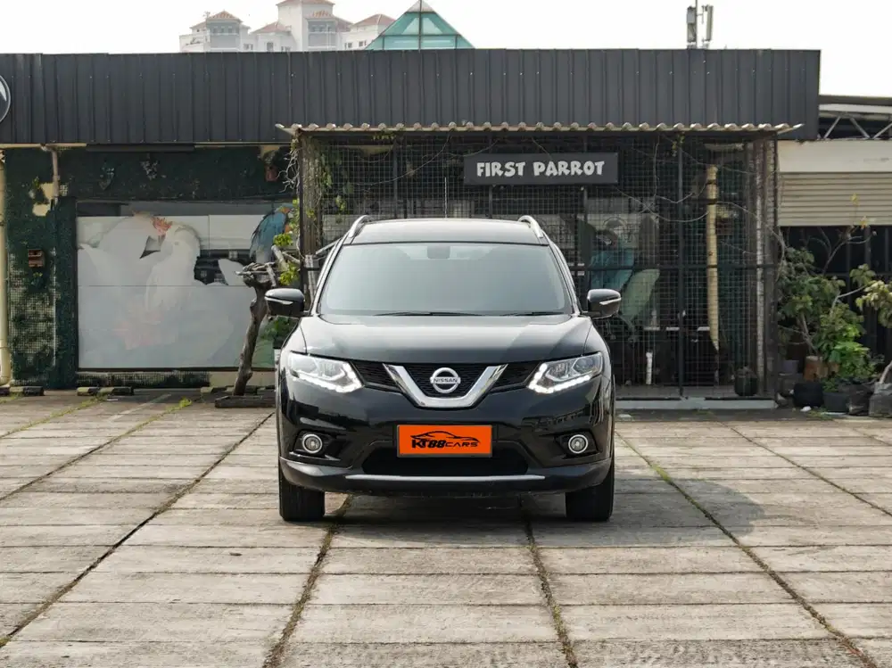 NISSAN XTRAIL 2.5 AT TAHUN 2016