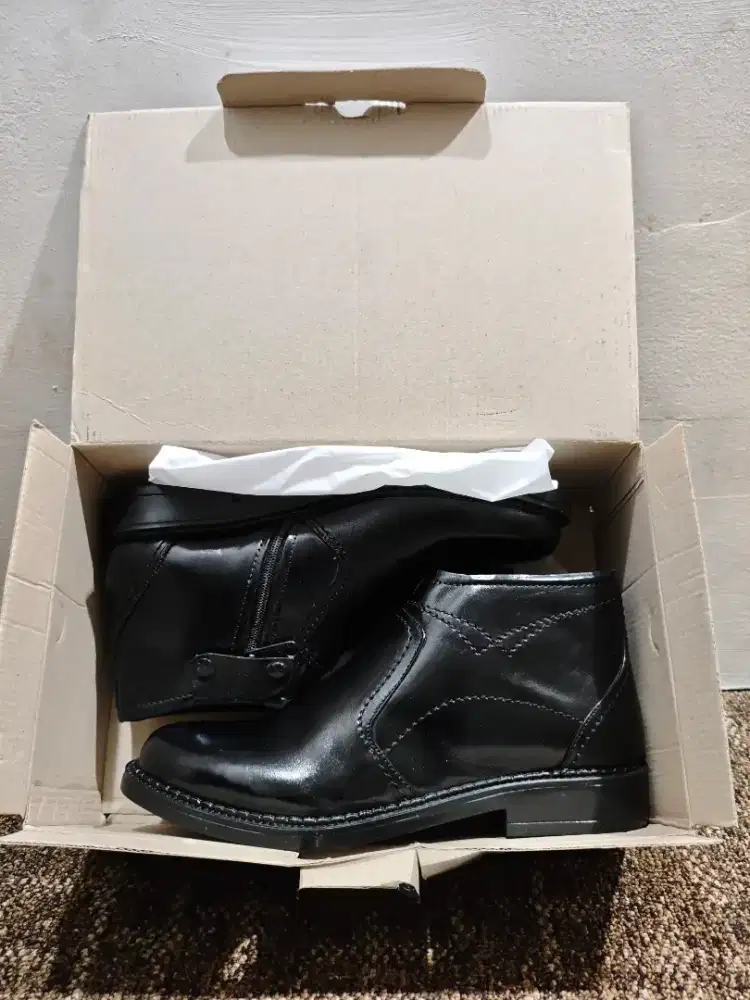 Sepatu PDH Satpam BARU Ukuran 41 Nego Tipis