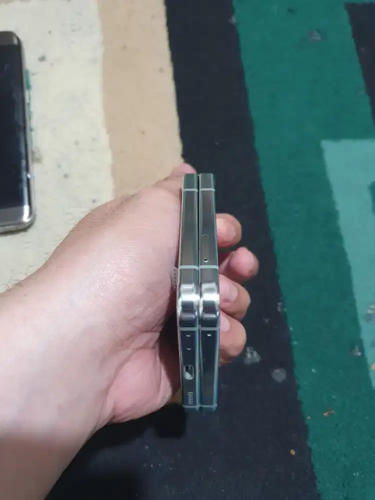 Bazel n flexibel Samsung Flip 5 Mulus !!!