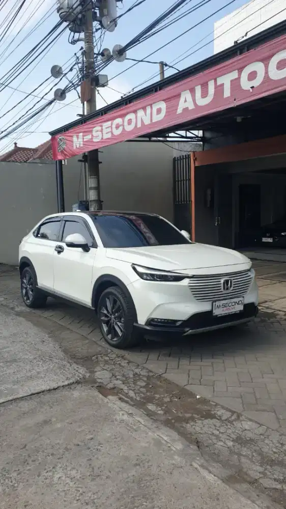 Baru Harga Bekas Honda HR-V SE 1.5 CVT 2025 White on Black KM 6ribu