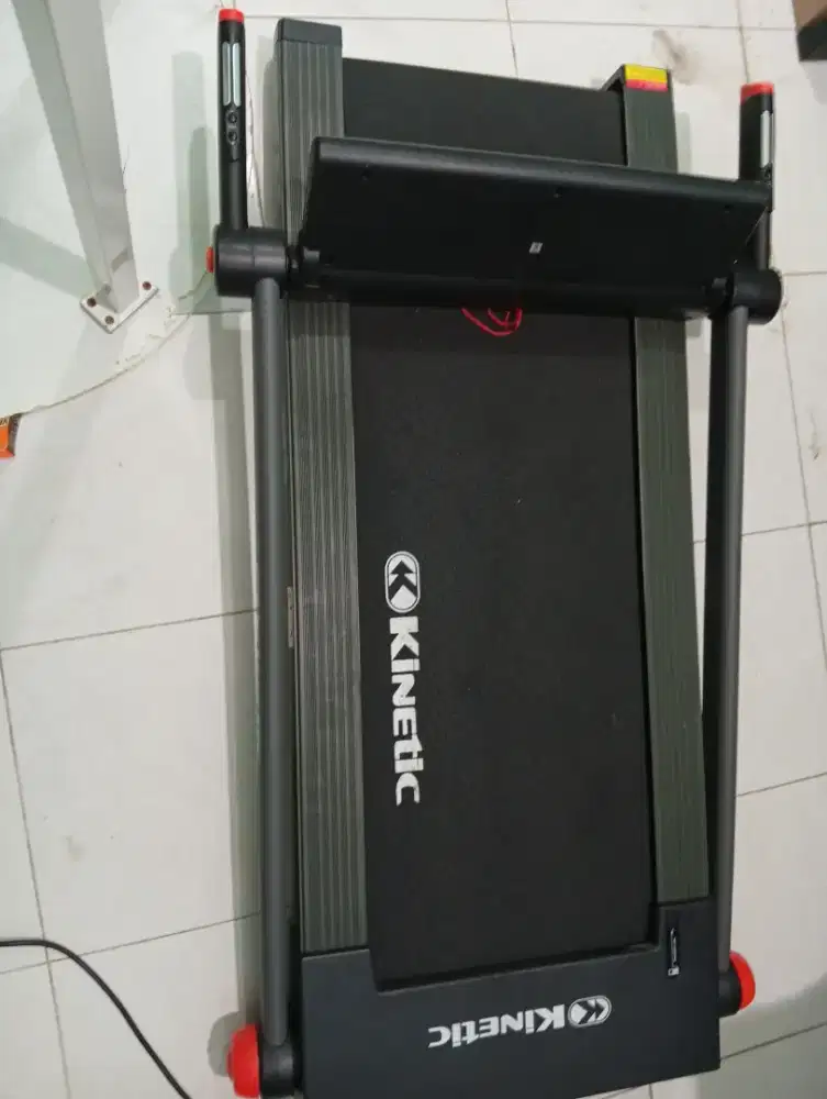 DIJUAL ALAT JOGING KNTC LAYAR MONITOR FITNESS WALKING PAD LARI RUN PAD