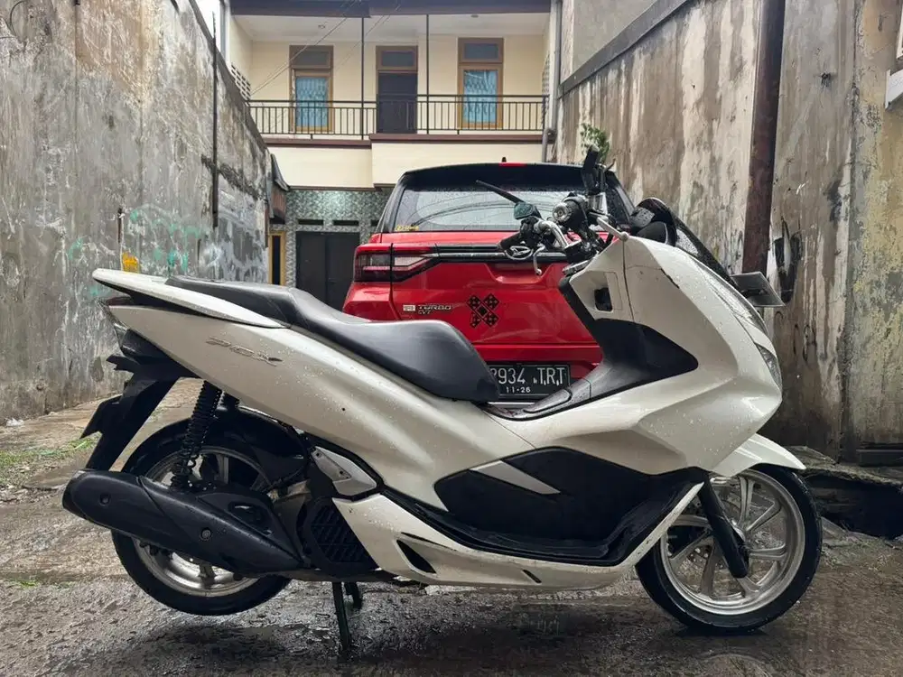 Honda PCX thun 2020 pajak panjang mesin halus jozz siap gas gan.