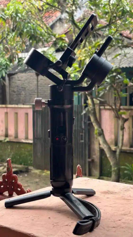 Zhiyun Crane M2