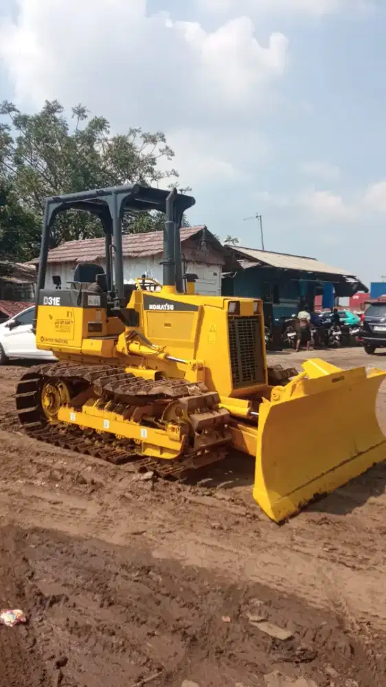 Buldozer komatsu D31E