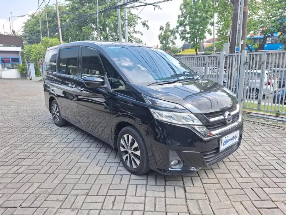 LOW DP Nissan Serena 2.0 X Bensin-AT 2019 PBZ