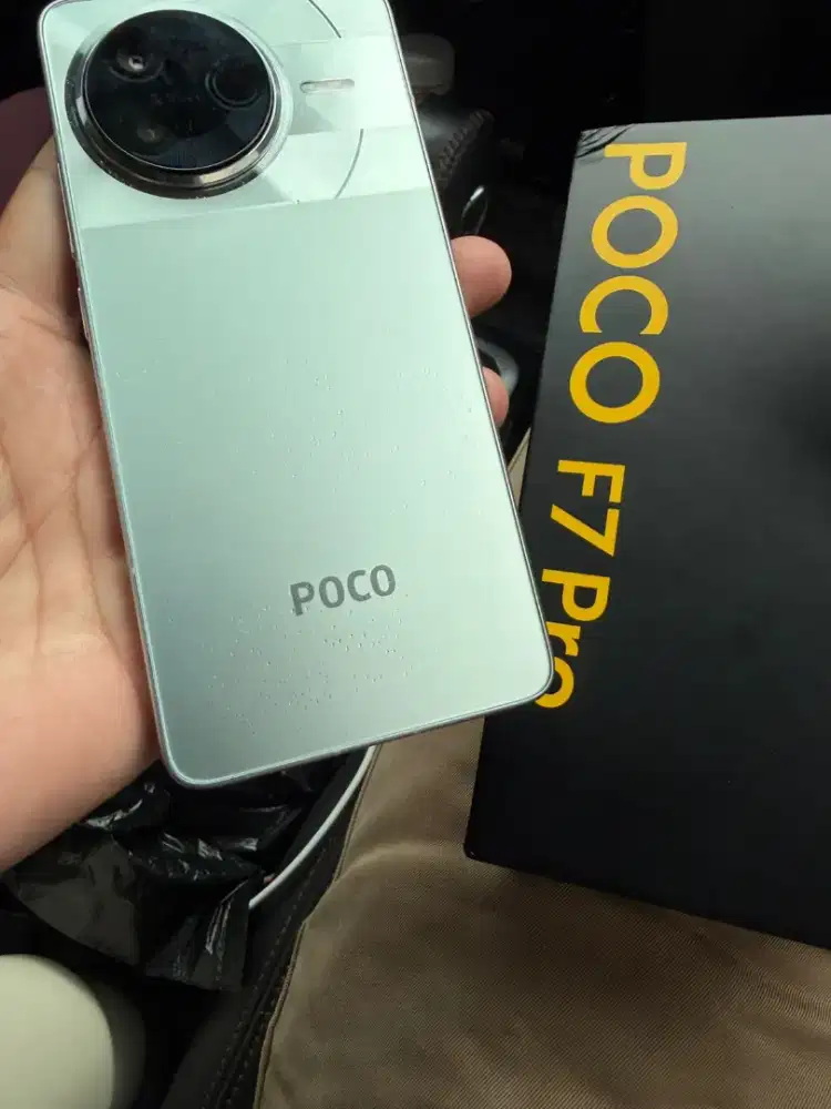 Xiaomi Poco F7 Pro 12/512Gb resmi masih bgus bengt bs tuker tmabh