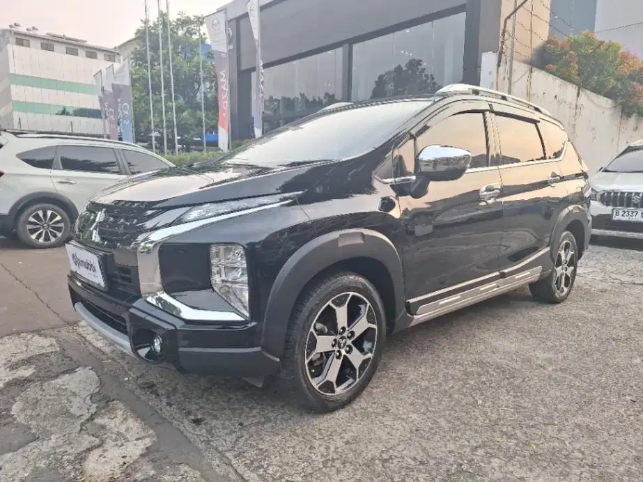 DP MURAH Mitsubishi Xpander 1.5 Cross Bensin-AT 2021 Hitam CHFAB