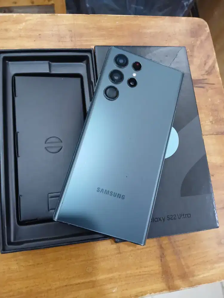 Samsung S22 ultra 12/256Gb SEIN