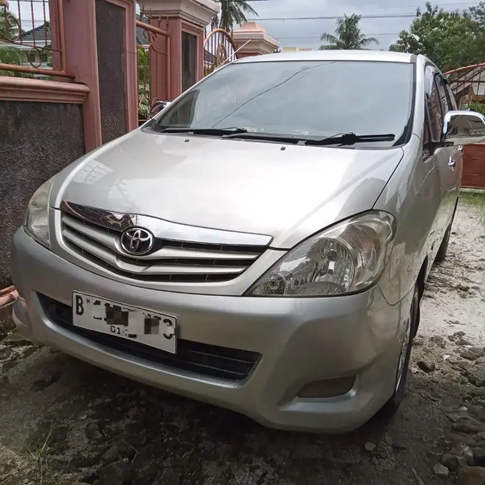 Innova Kijang G 2010 Matic Murah meriah