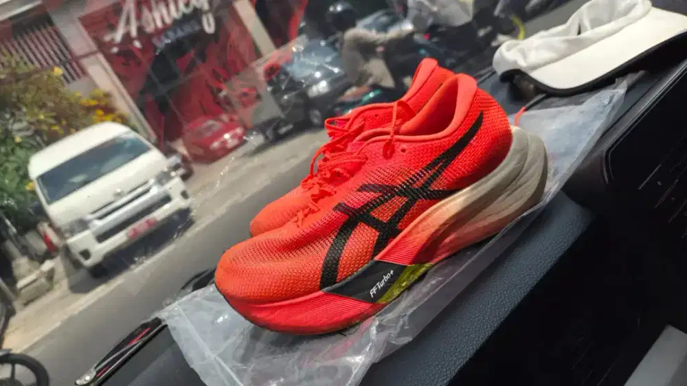 Preloved Asics Metaspeed Paris