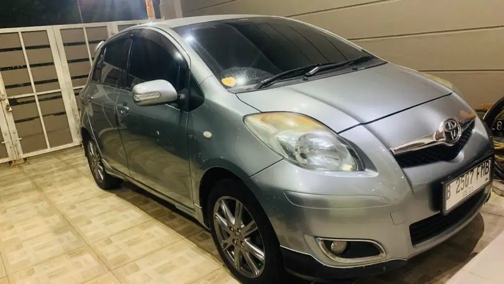 Toyota Yaris 2010 Bensin