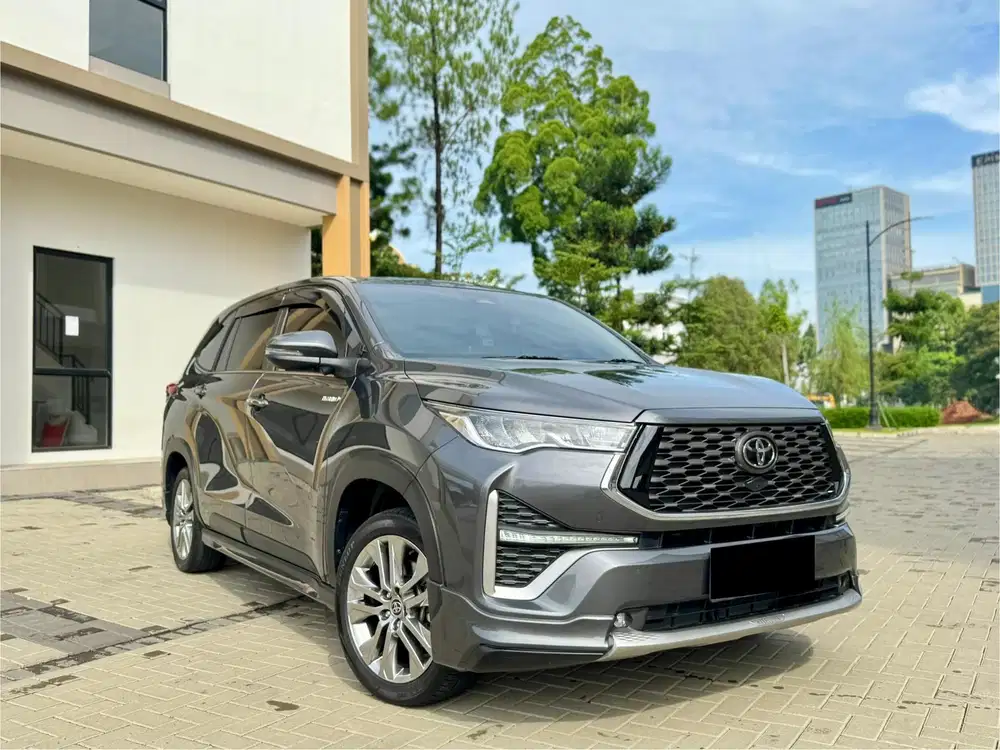 (KM 30 RIBU) Toyota Innova Zenix Q Hybrid TSS Modellista Abu-abu 2024