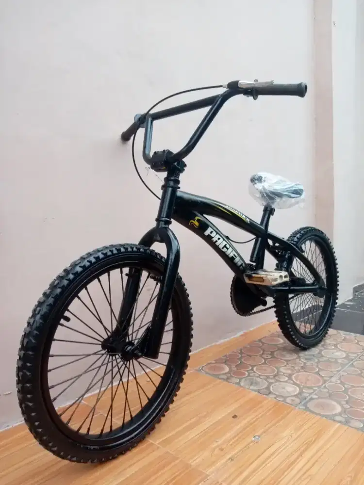 Sepeda BMX 20 PACIFIC JAGUAR.