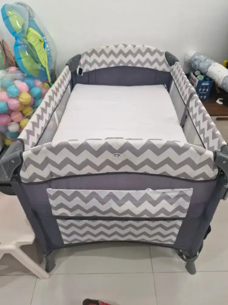 PRELOVED BABY BOX PLIKO NEXT TO ME INCLUDE KASUR ELEPHANT