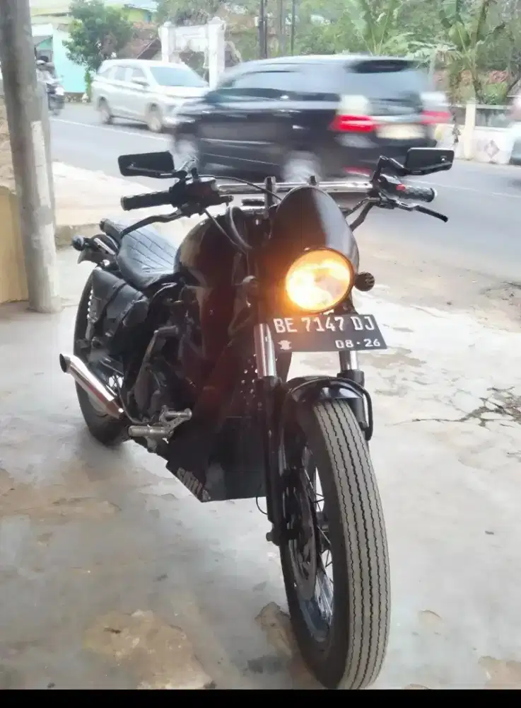 Custom Bobber Megapro