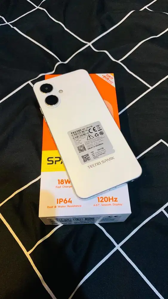 tecno spark go 2 4+4/128 gb fullset mulus garansi