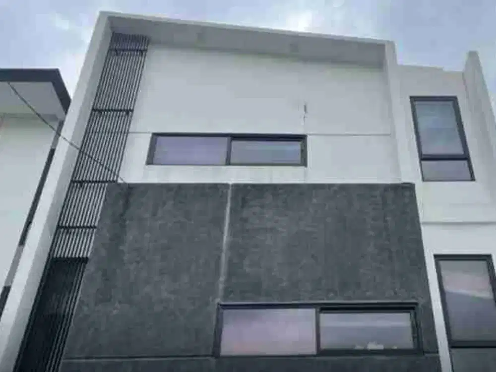 Dijual Rumah via lelang 

Lokasi: Cluster Sevilla kel.Lebak Bulus Kec.Cilandak Kota Jakarta Selatan