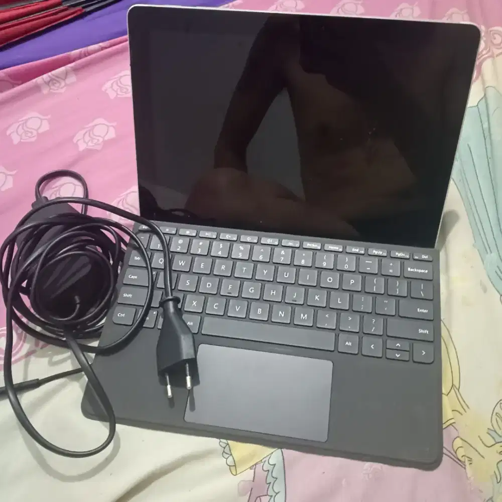 Dijual Microsoft surface 4pro 128 GB. Kondisi mati
