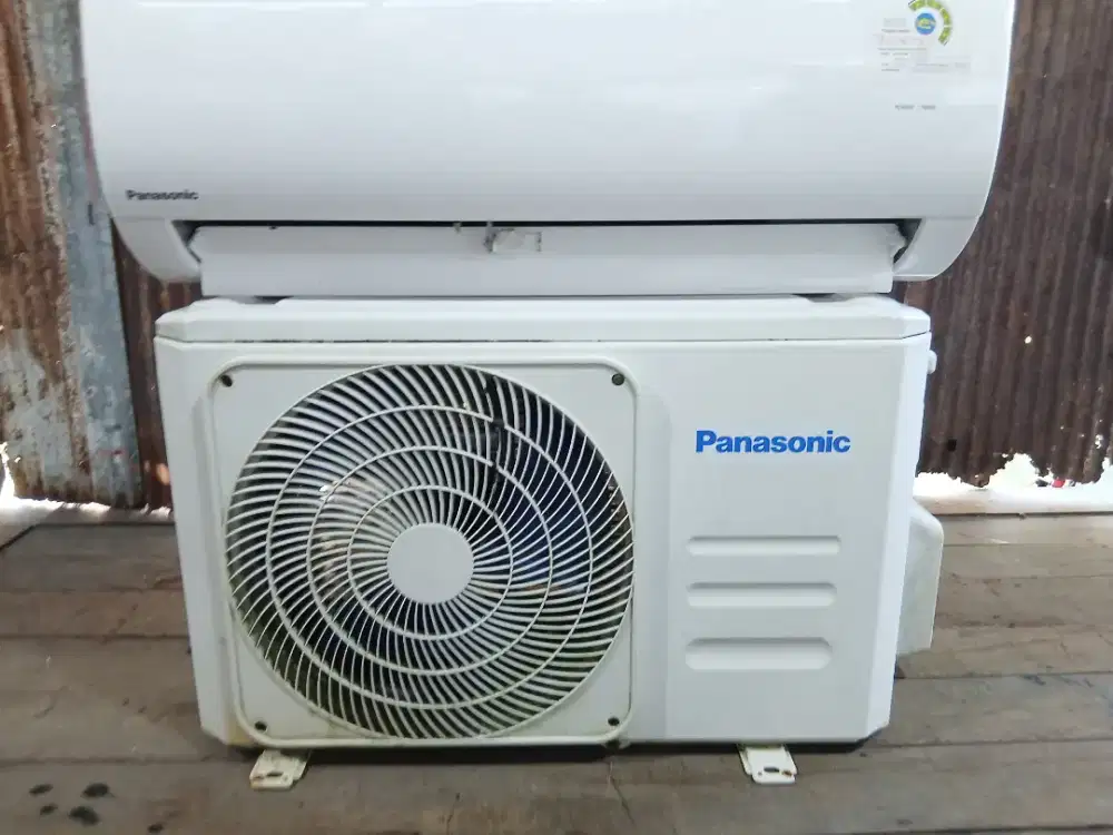 MENJUAL AC BEKAS 1/2 PK KOMPLIT