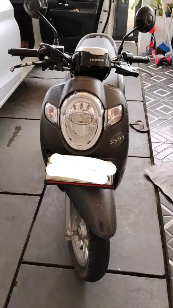 Honda Scoopy 2018 (Jual lepasan)