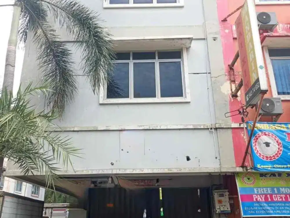 DIJUAL CEPAT RUKO HOEK 3,5LT  DI LOKASI STRATEGIS KALIDERES JAKARTA BARAT
