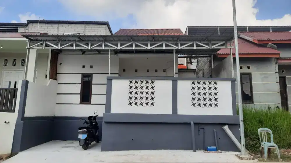 Rumah siap huni di lingkungan yang strategis