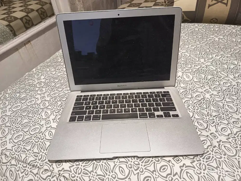 Macbook air 2017 8/128gb