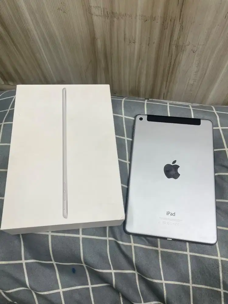 IPAD MINI 4 32GB celuler+wifi (bisa kartu) ex inter