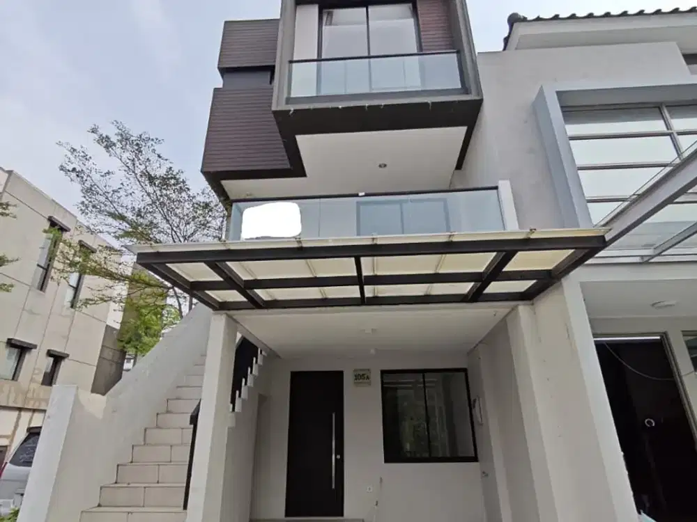 Rumah Golf Island PIK Ukuran 5x15 Kosongan 3 Lantai Ready TERMURAH