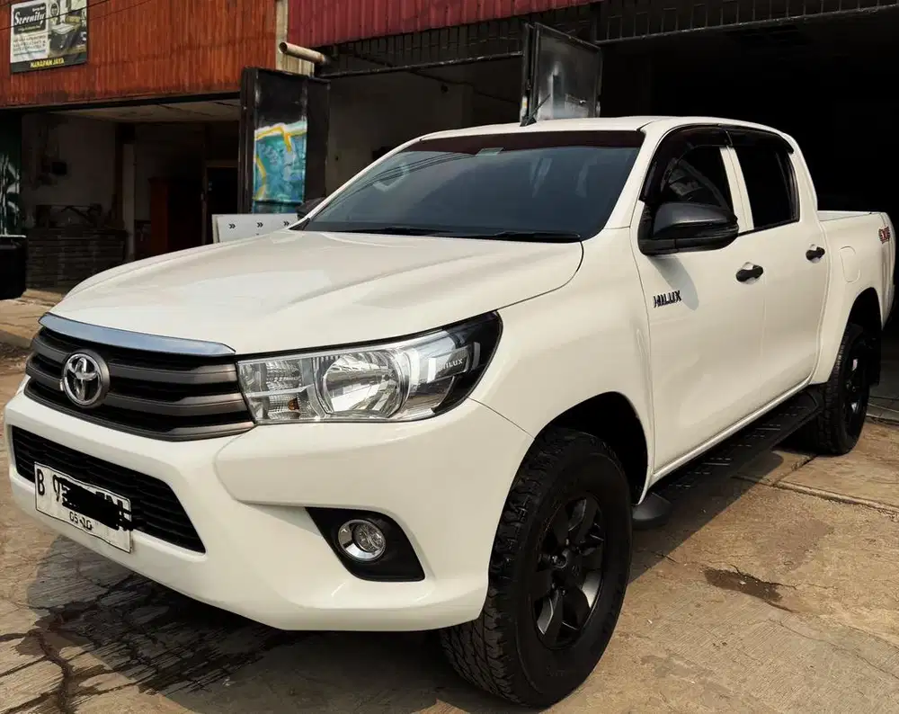 Toyota hilux 2020 tipe E double cabin 4x4 manual