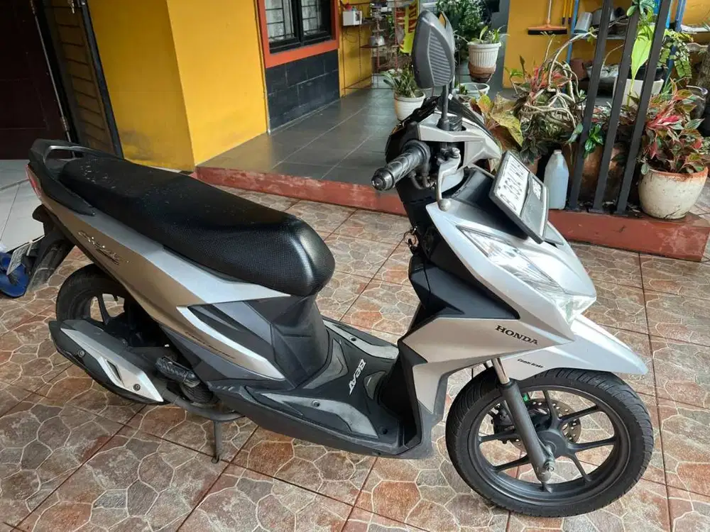 [DIJUAL CEPAT] Honda Beat CBS 2021 Pajak Hidup Mesin Halus Siap Pakai