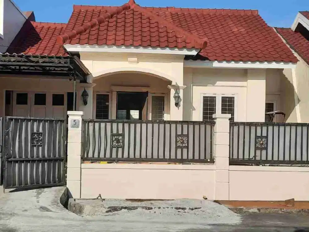 Disewakan rumah di bulevar hijau bekasi harapan indah