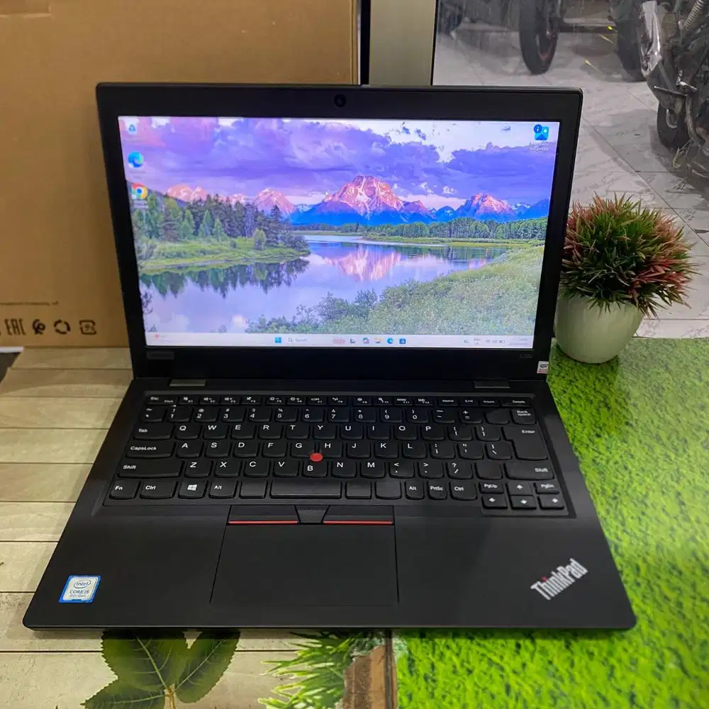 New Lenovo Thinkpad L380 Core i5-8250U 8GB 128GB 13,3HD Windows 11
