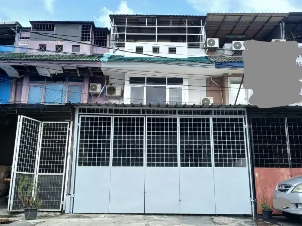 DIJUAL RUKO 3 LANTAI SIAP HUNI JUAL HARGA TERMURAH DI JALAN UTAMA KOSAMBI