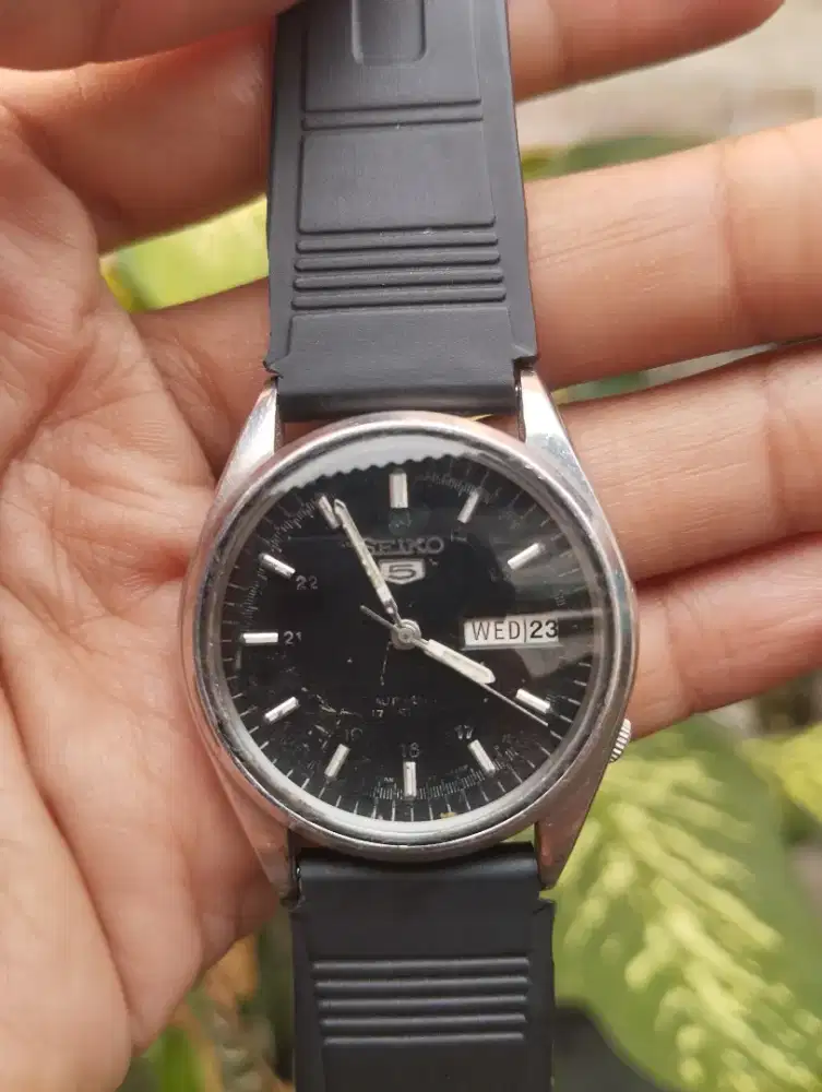 Seiko 5 automatic ( butuh servis)
